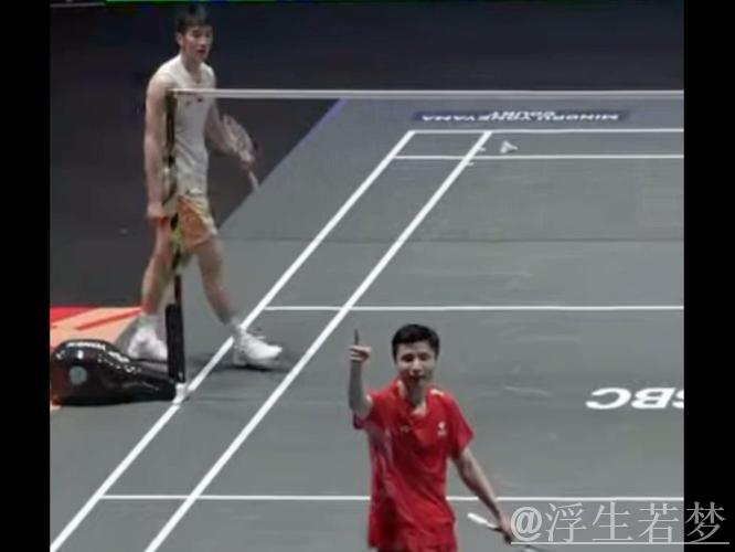 石宇奇击败李诗沣 挺进男单半决赛